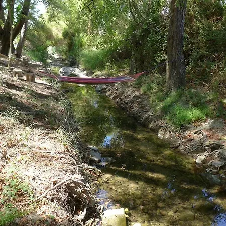 Campo de lujo Theano Skarfos River Park *